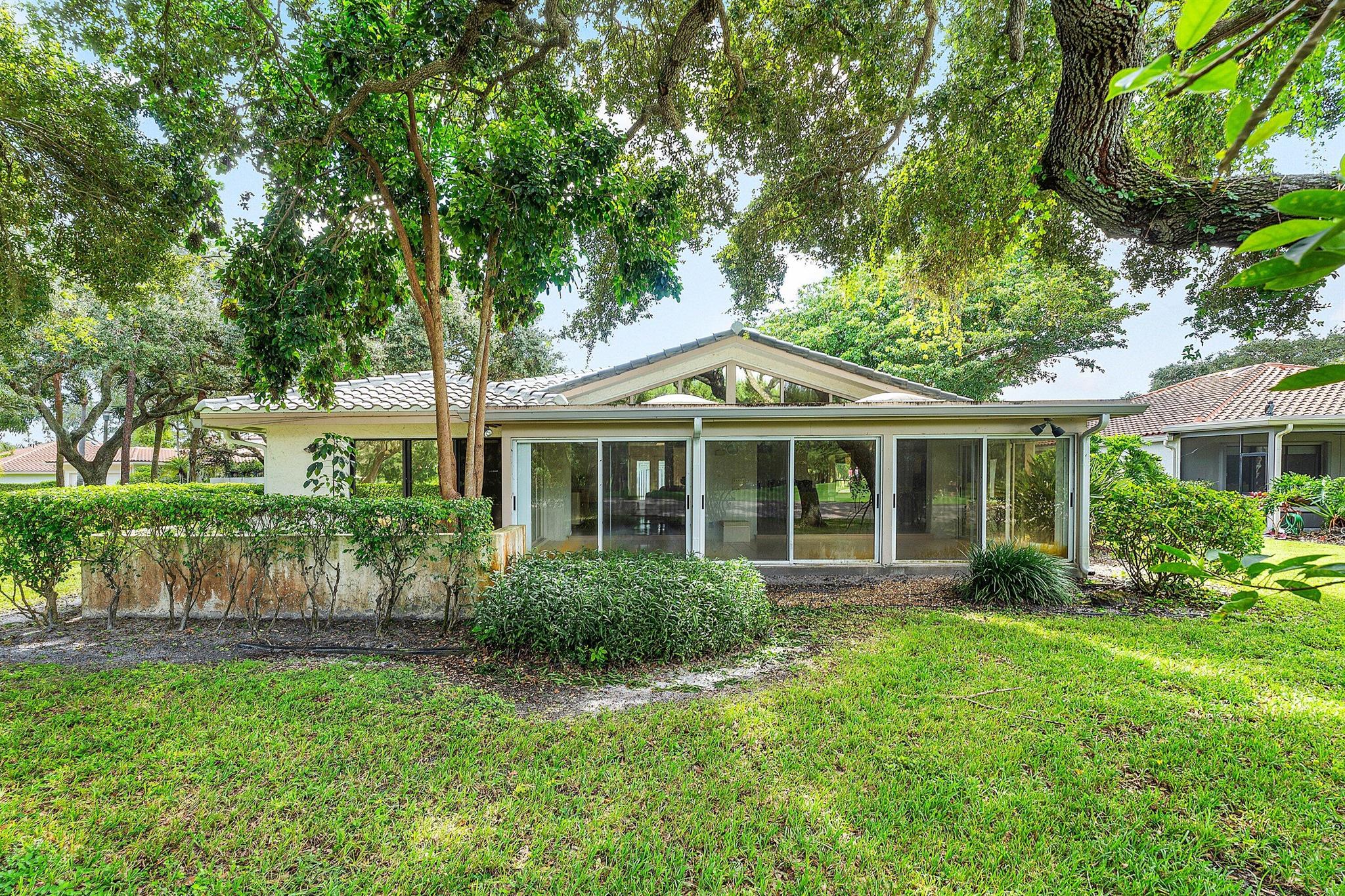 HAMPSHIRE AT HUNTERS RUN - Residential