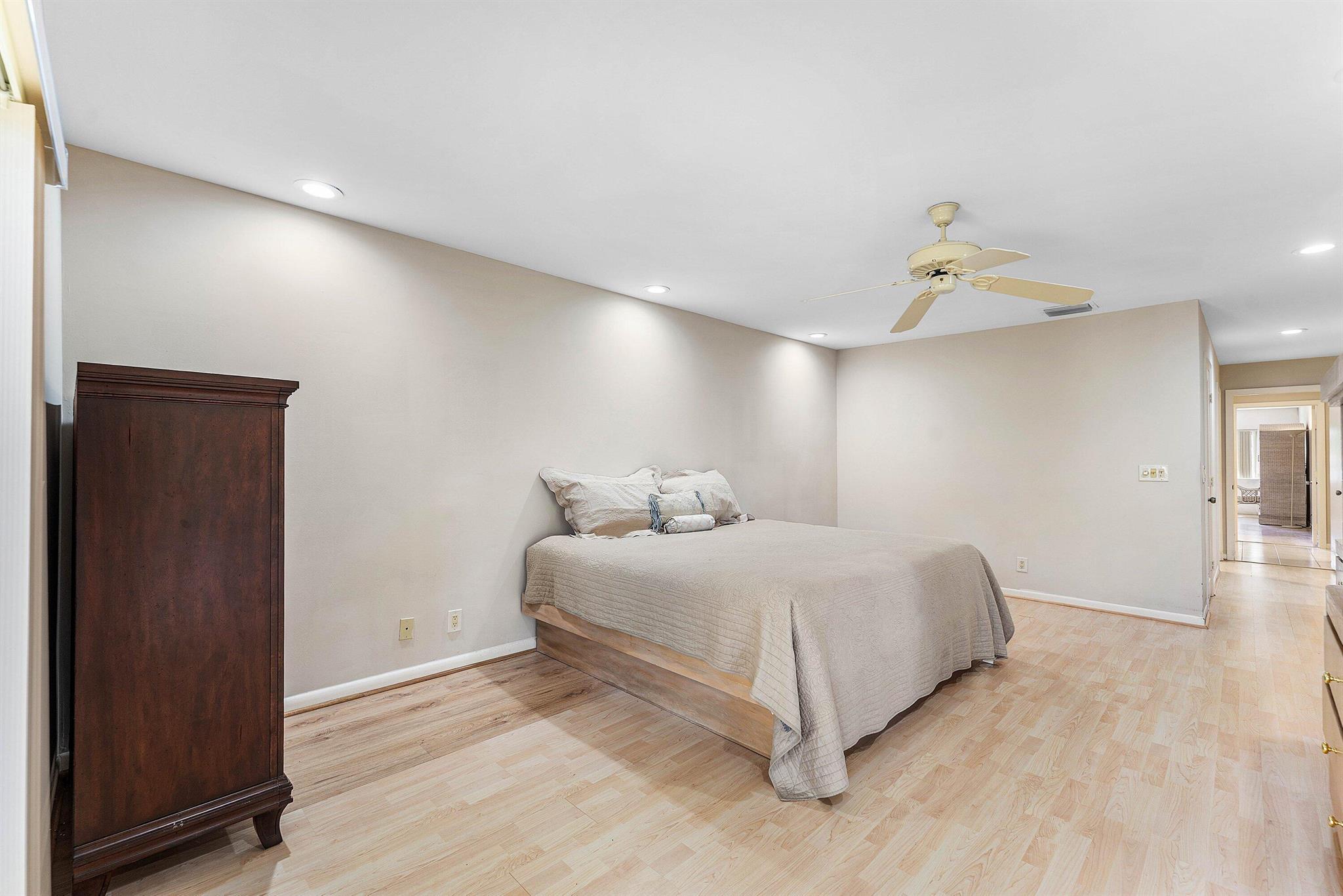 HAMPSHIRE AT HUNTERS RUN - Residential