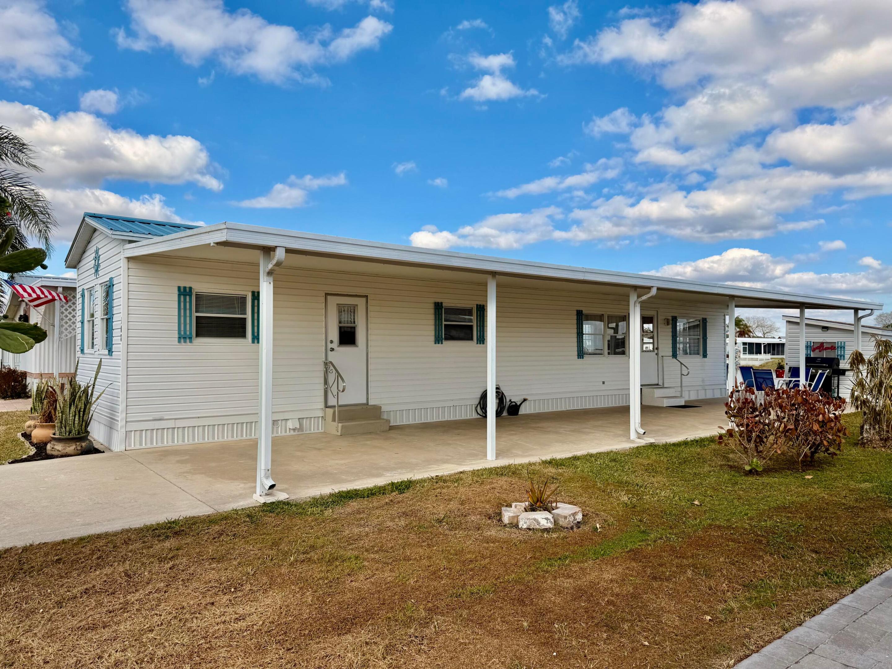 OASIS VILLAGE - Residential