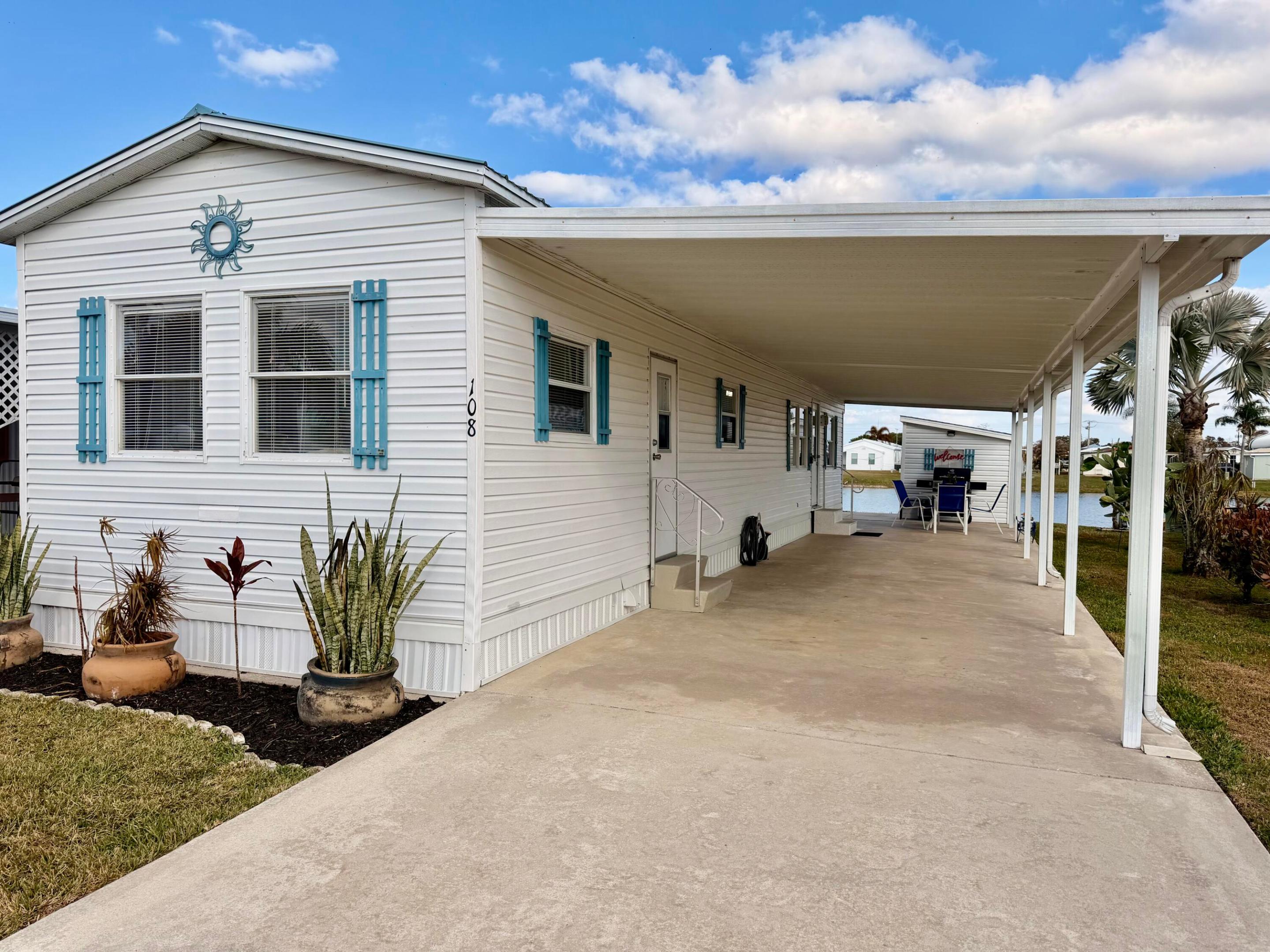 OASIS VILLAGE - Residential