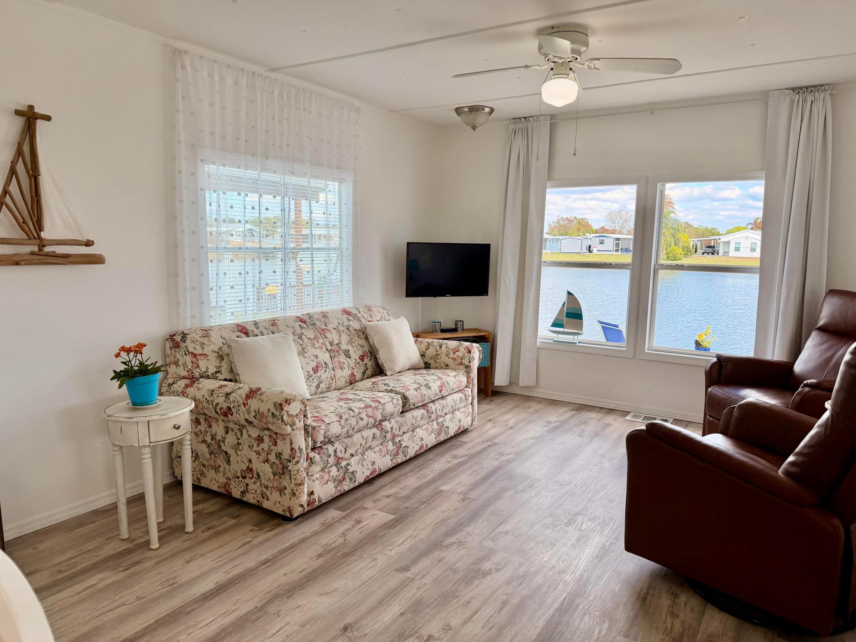 1601 Us Highway 441 Highway SE 108