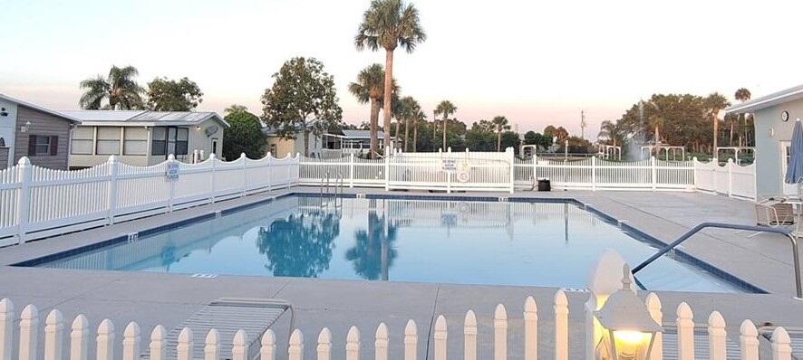 OASIS VILLAGE - Residential