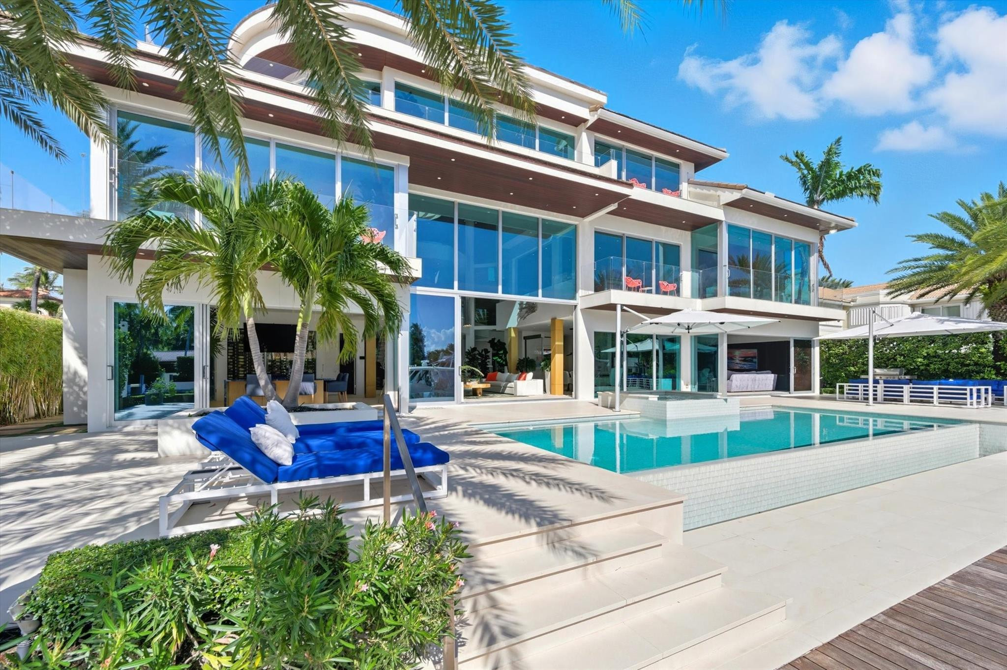 ISLA BAHIA - Residential