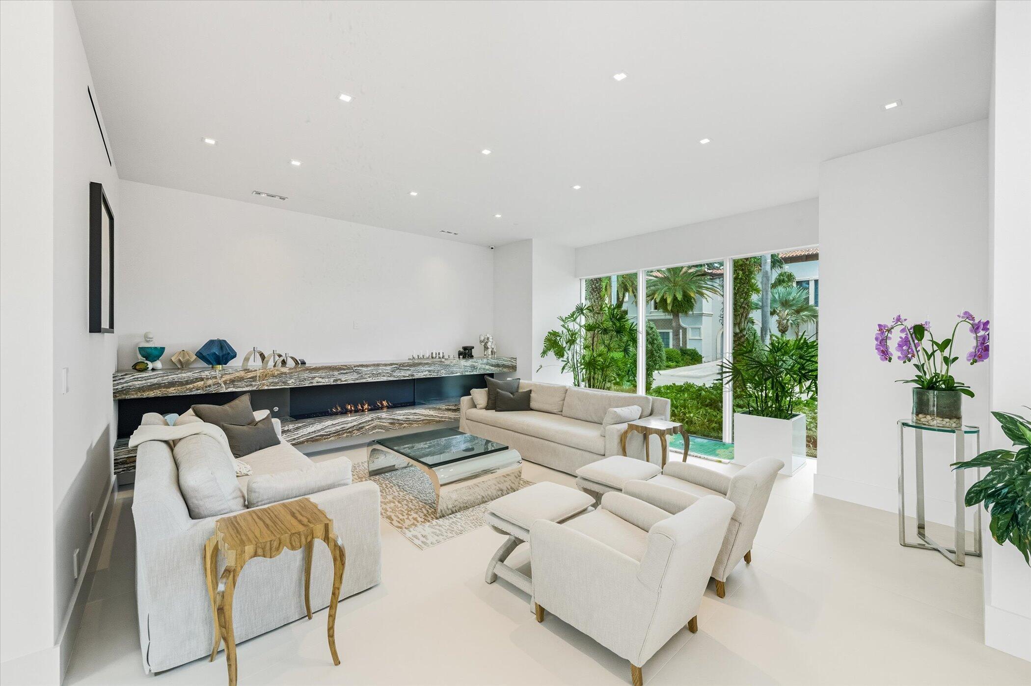 ISLA BAHIA - Residential