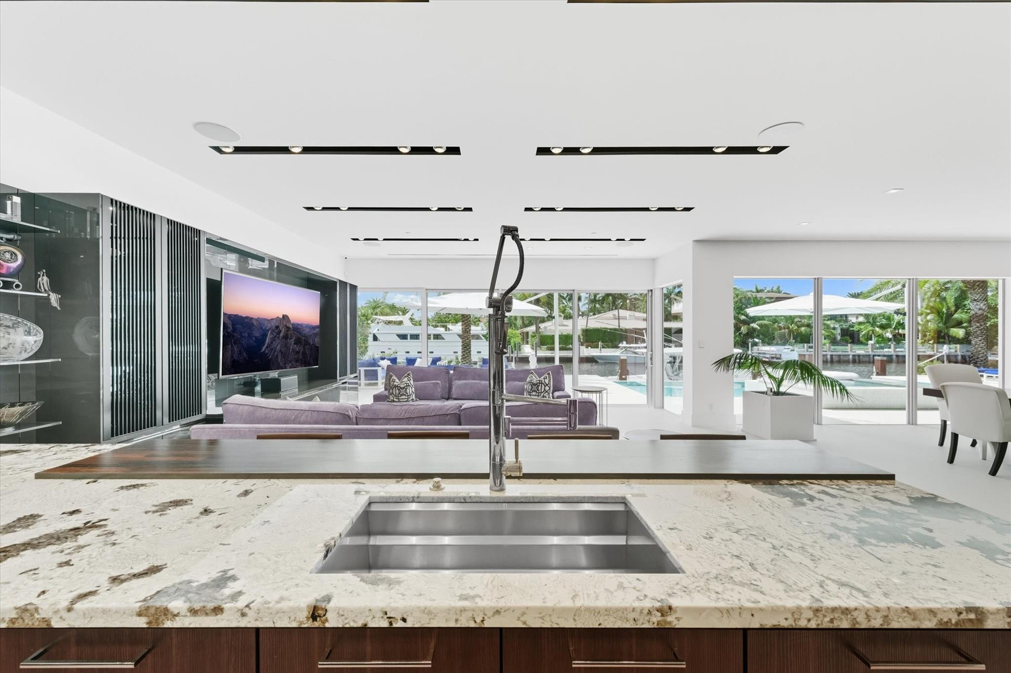 ISLA BAHIA - Residential