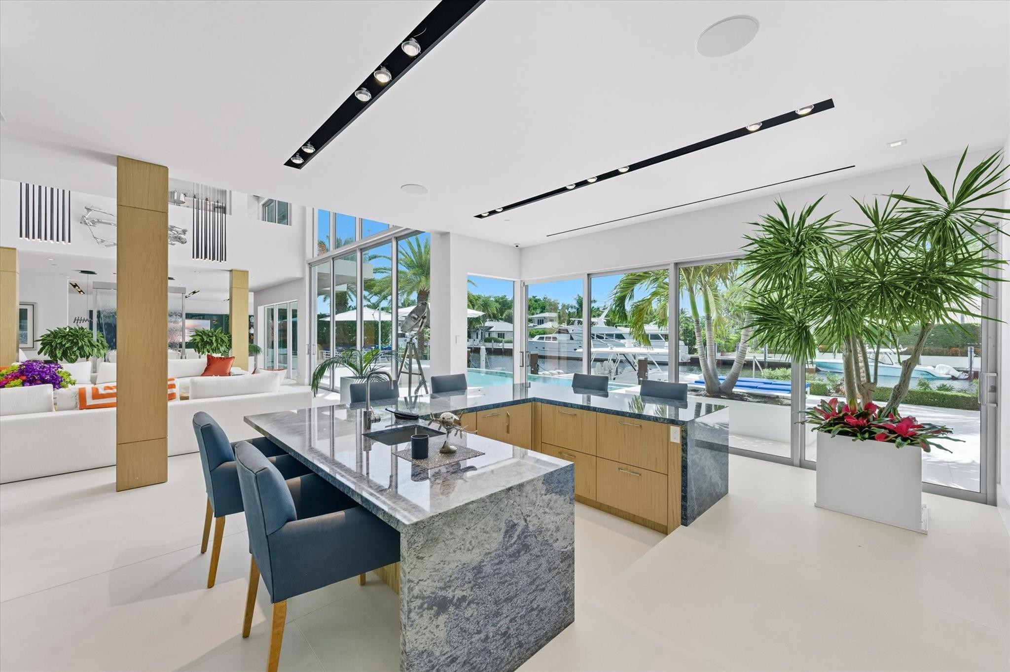 ISLA BAHIA - Residential