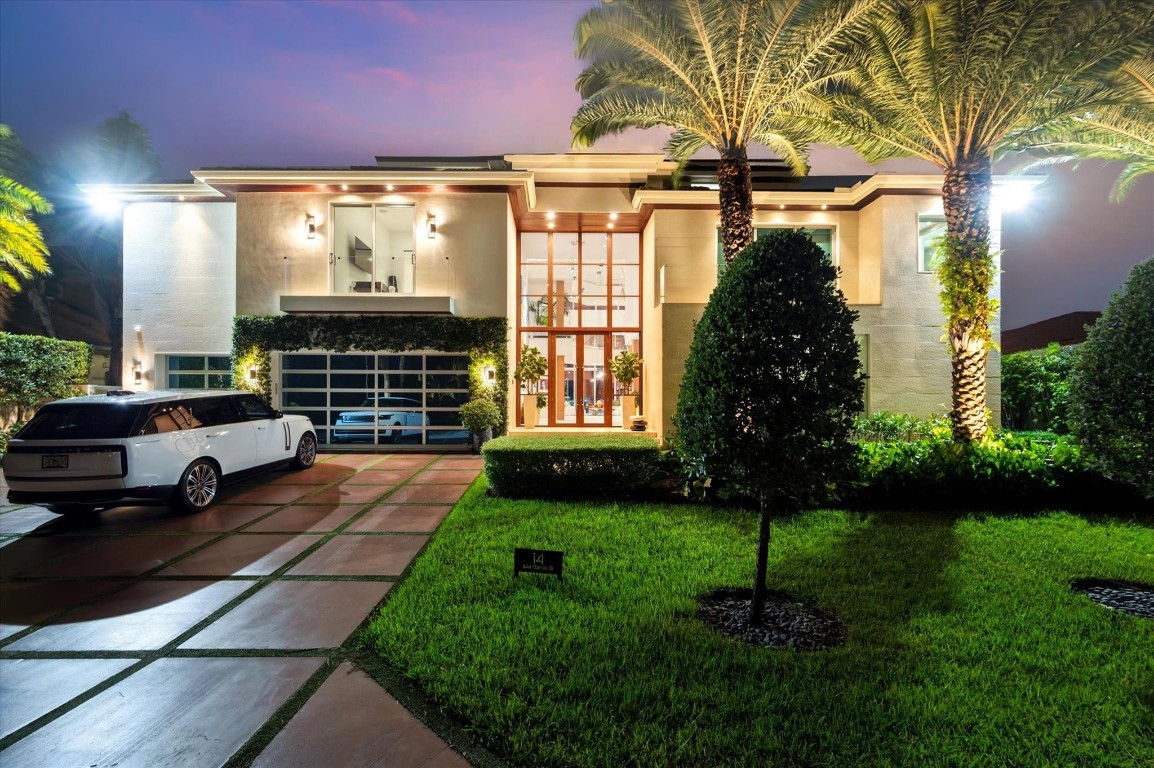 14 N Isla Bahia Drive