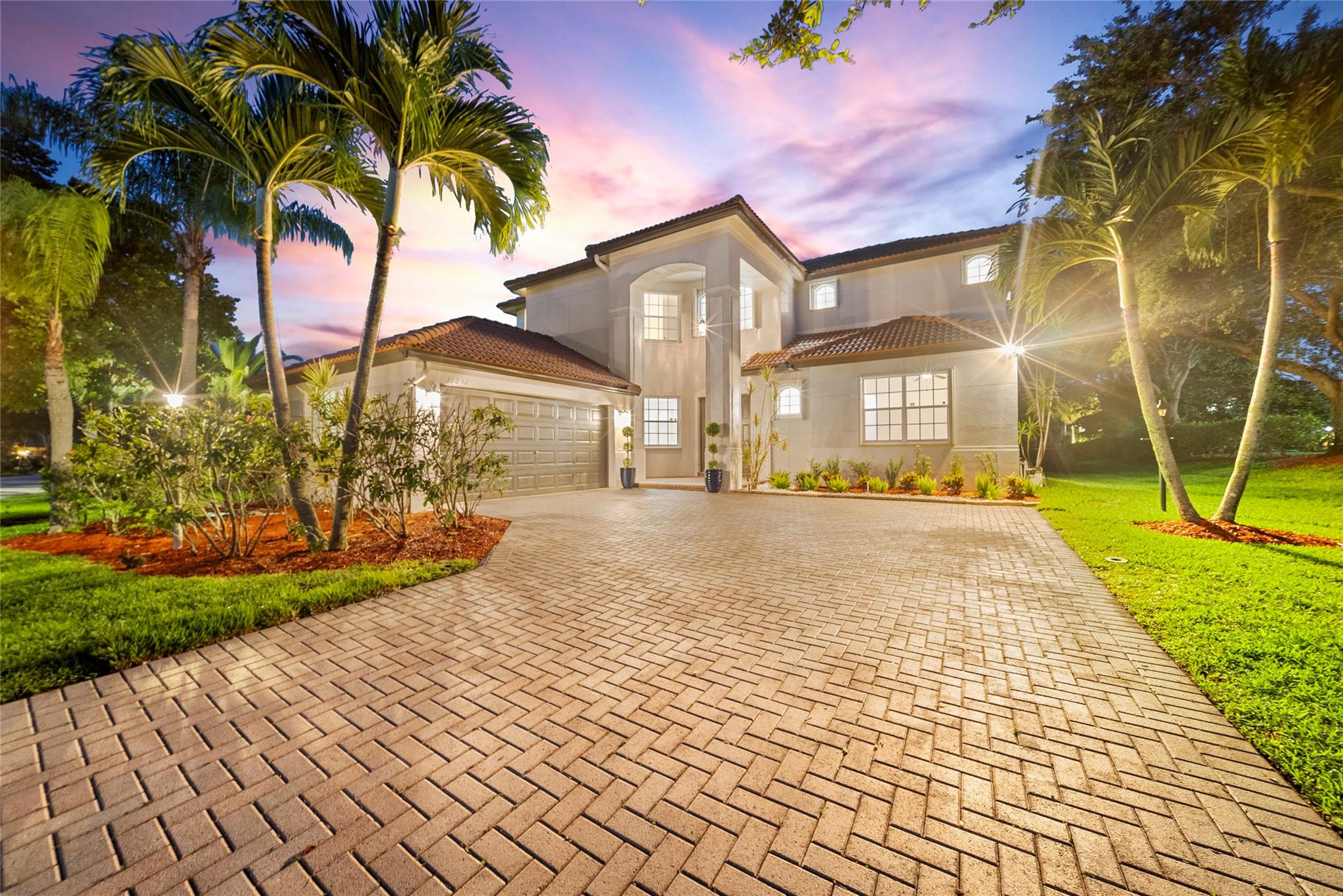 PARKLAND ISLES - Residential