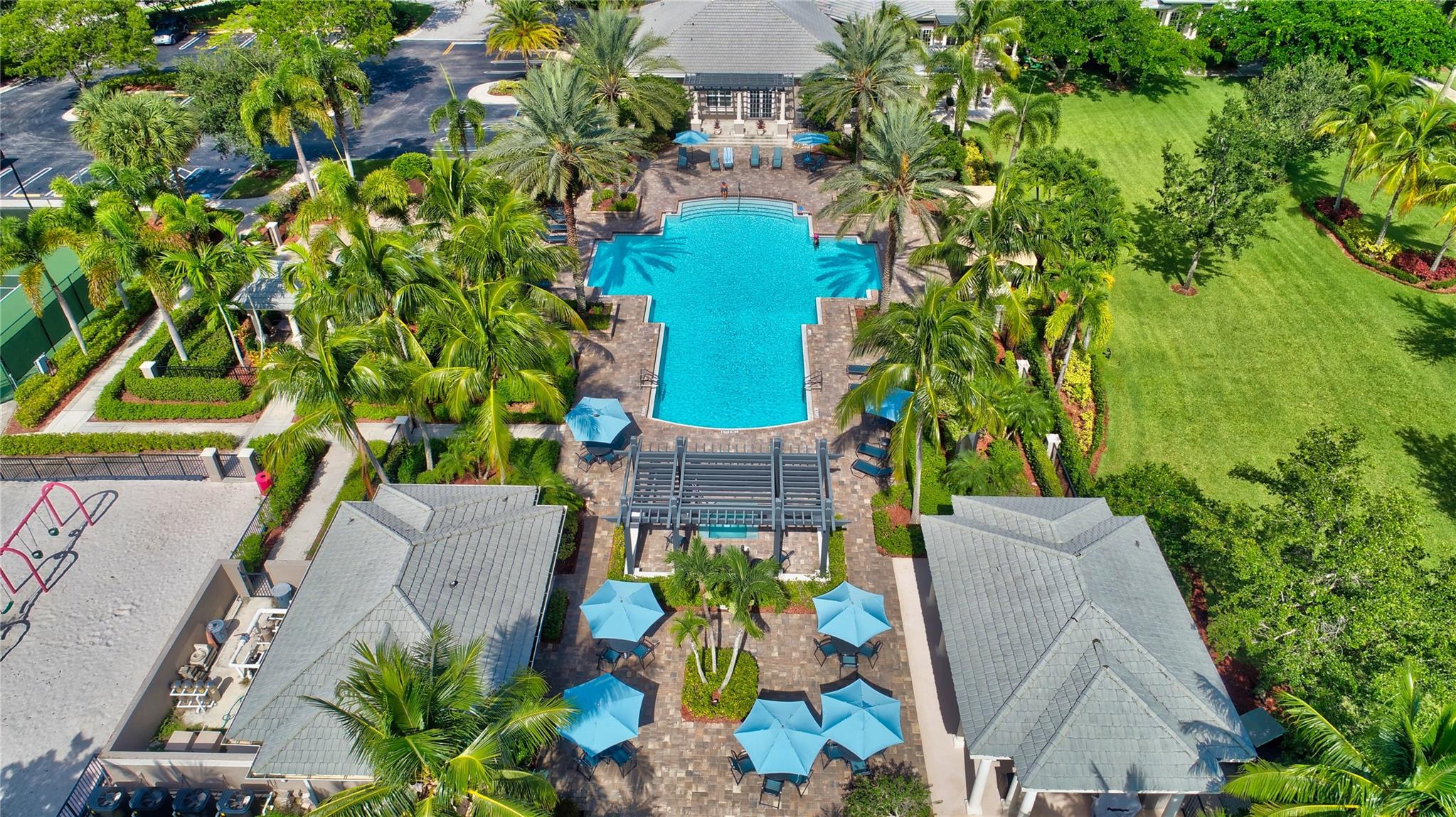 PARKLAND ISLES - Residential