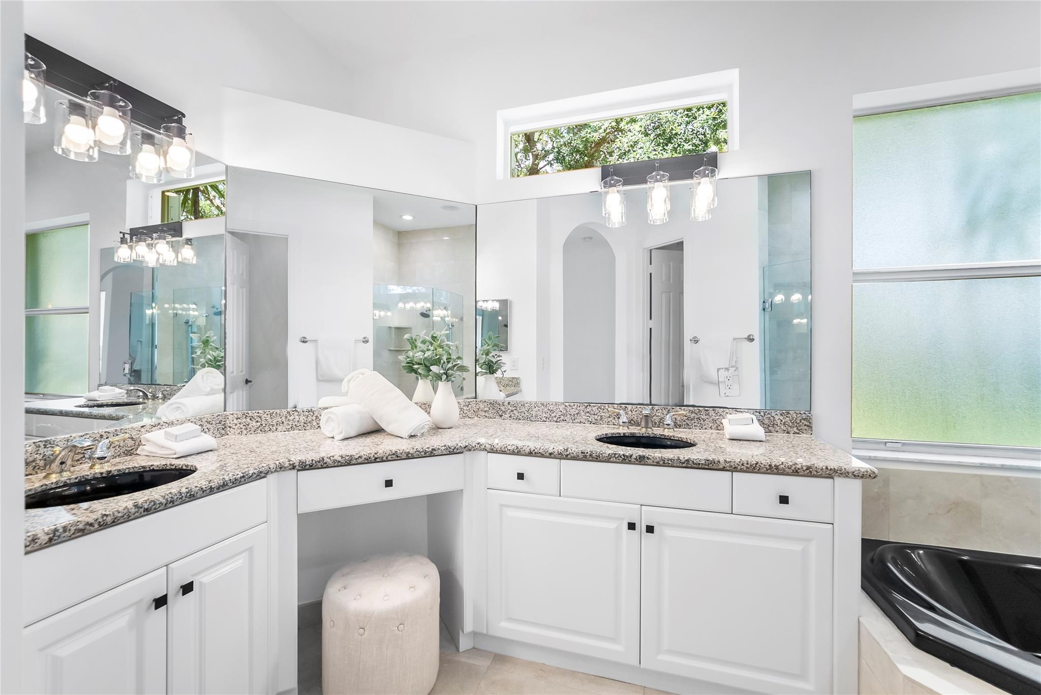 PARKLAND ISLES - Residential