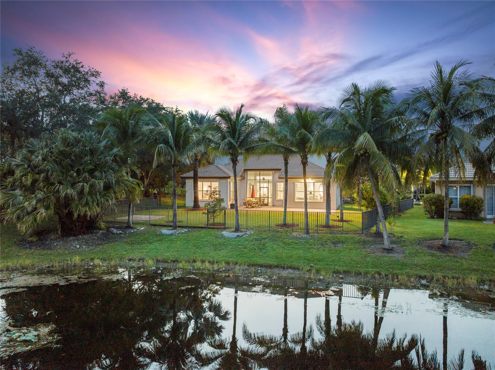 PARKLAND ISLES - Residential