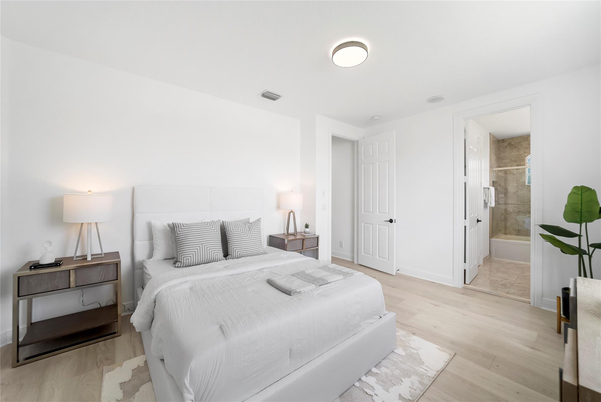 PARKLAND ISLES - Residential