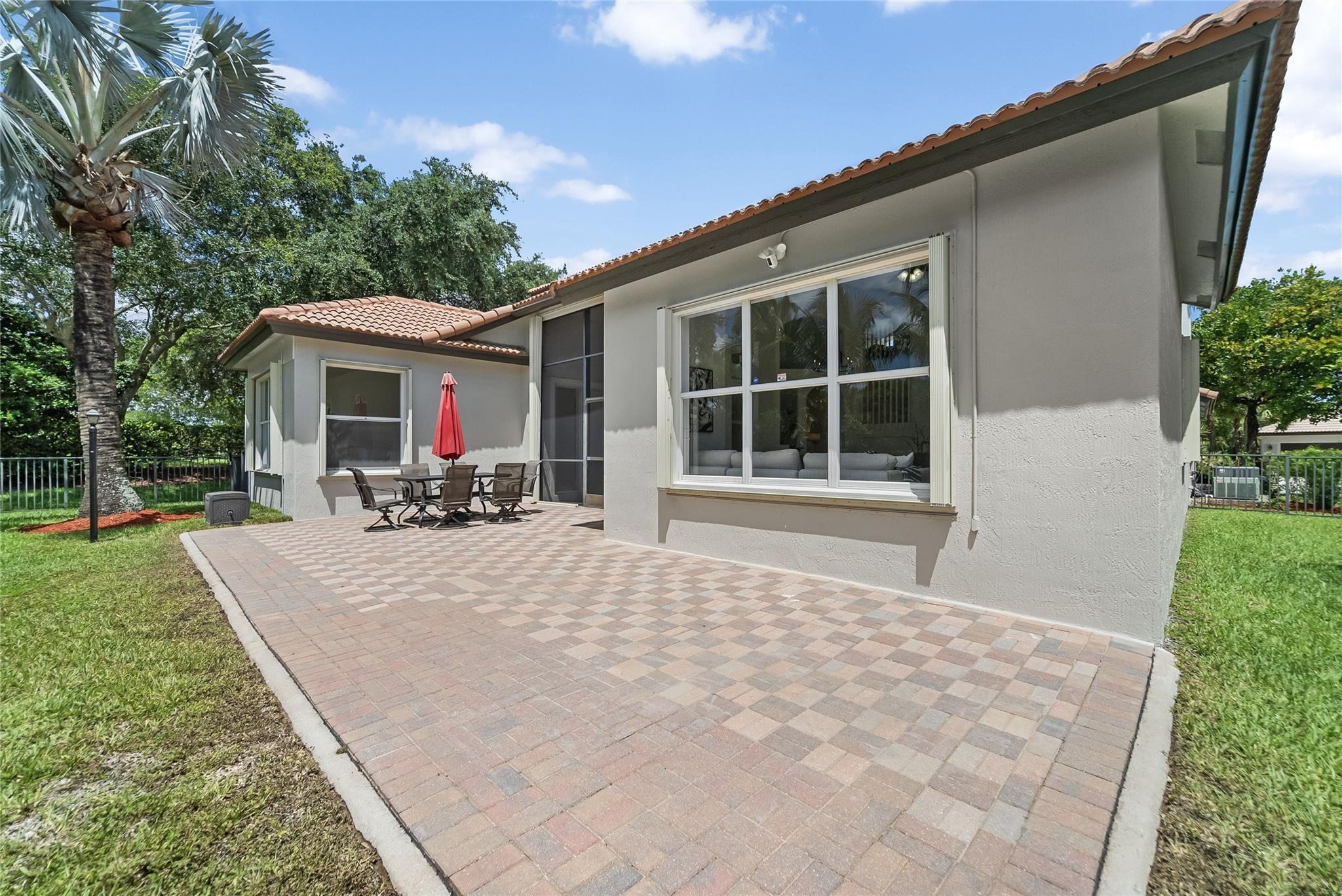 PARKLAND ISLES - Residential