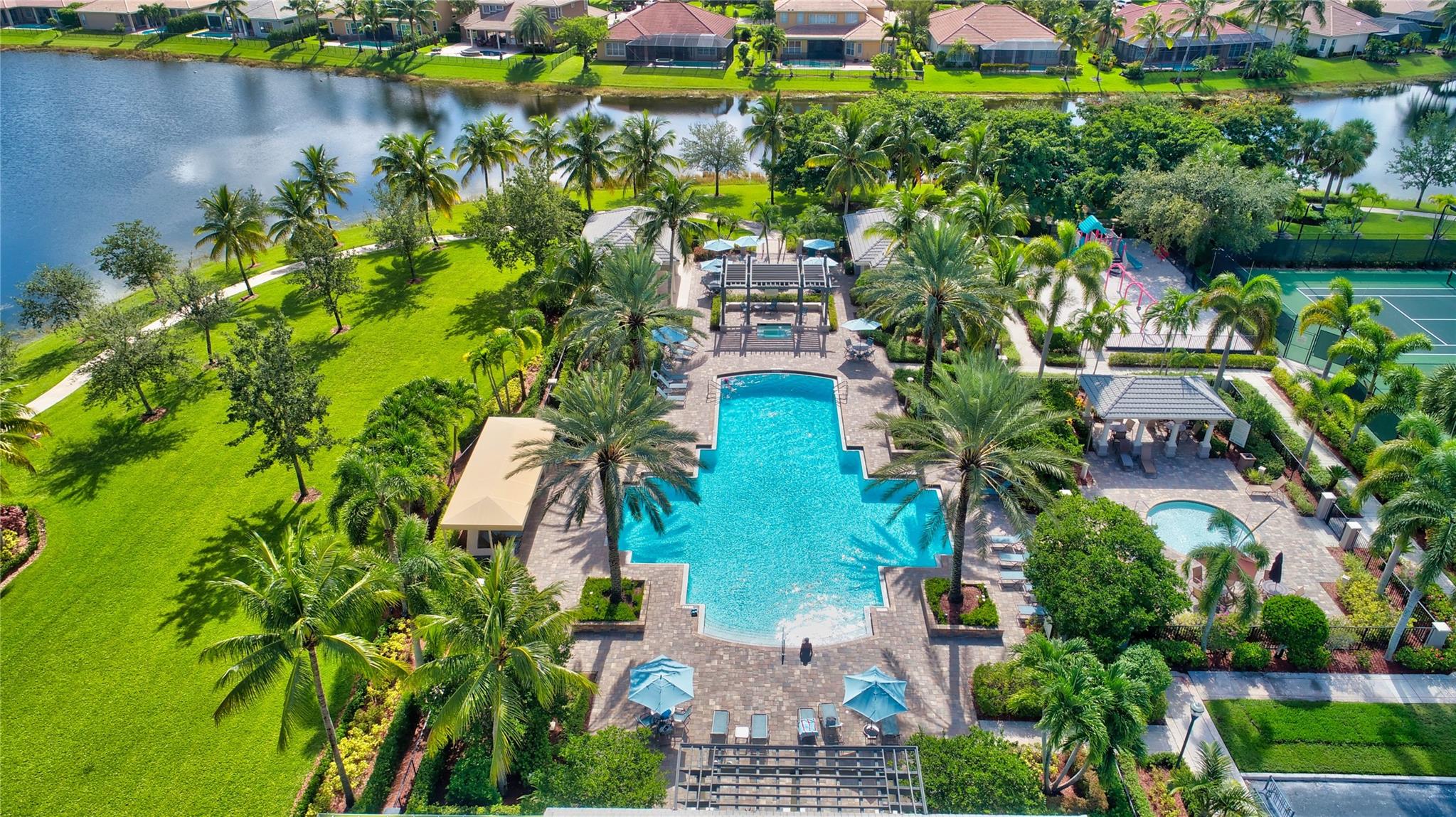 PARKLAND ISLES - Residential