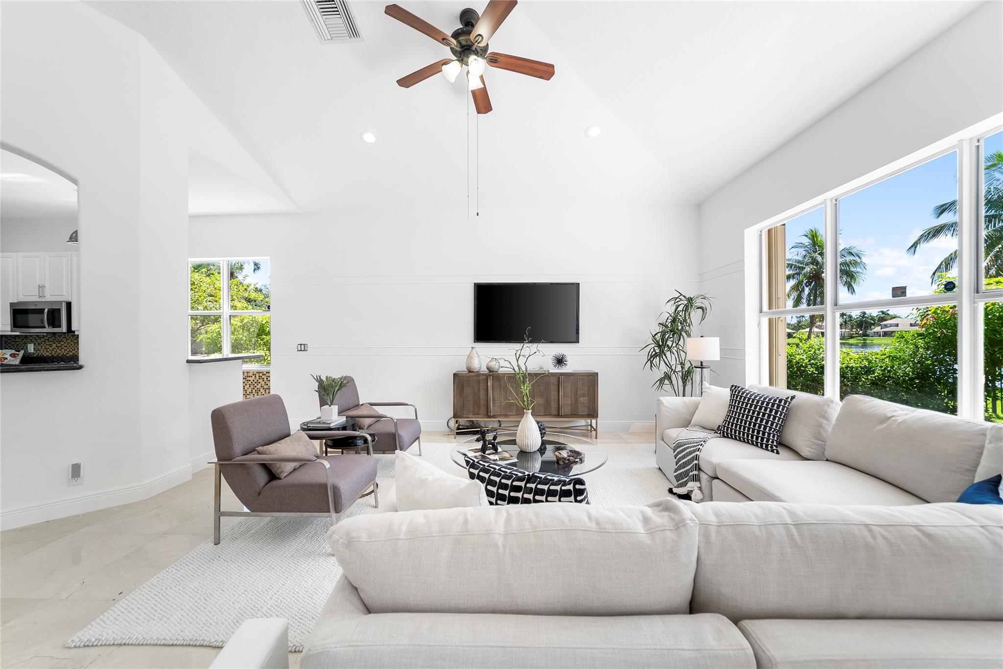 PARKLAND ISLES - Residential