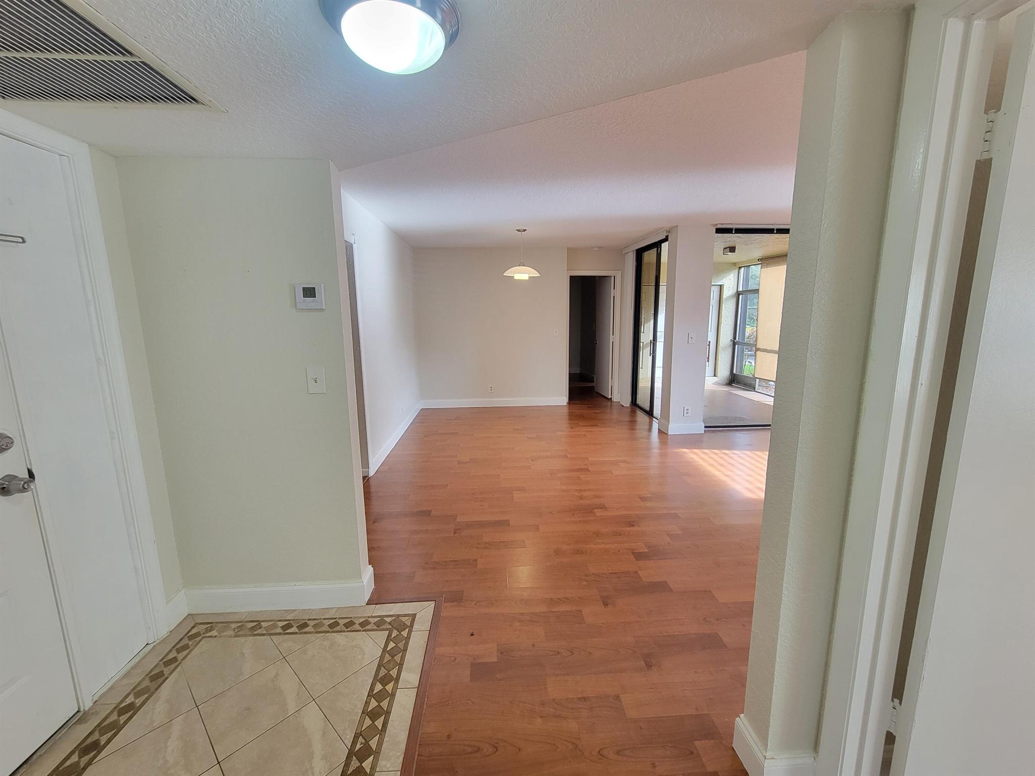 CENTERPOINTE - Residential Lease