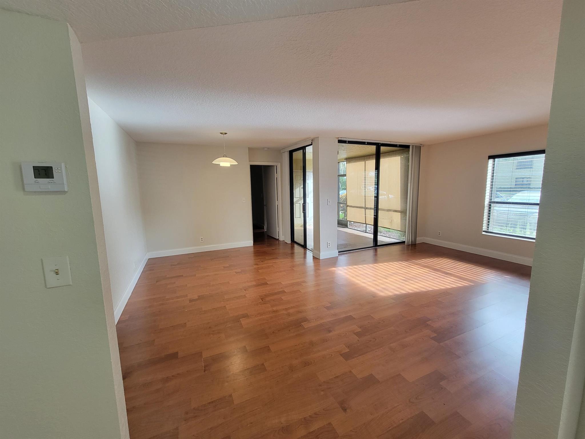 CENTERPOINTE - Residential Lease