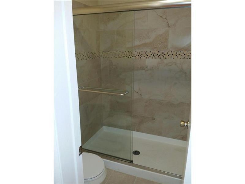 CENTERPOINTE - Residential Lease