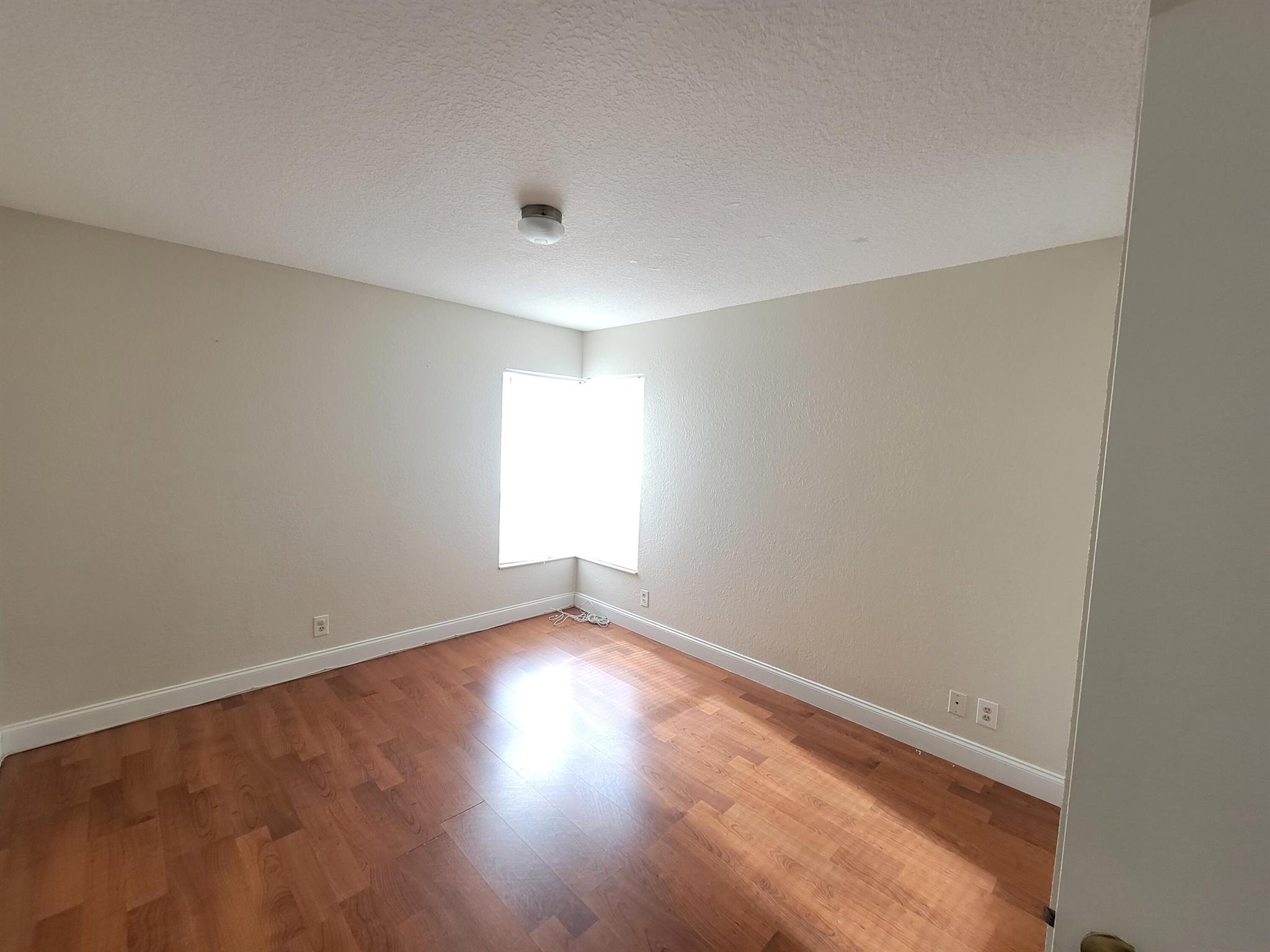 CENTERPOINTE - Residential Lease
