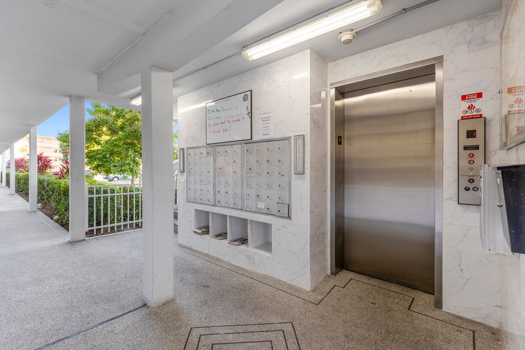 Photo of 3031 Ventnor H #3031, Deerfield Beach, FL 33442 (MLS # B26022539)