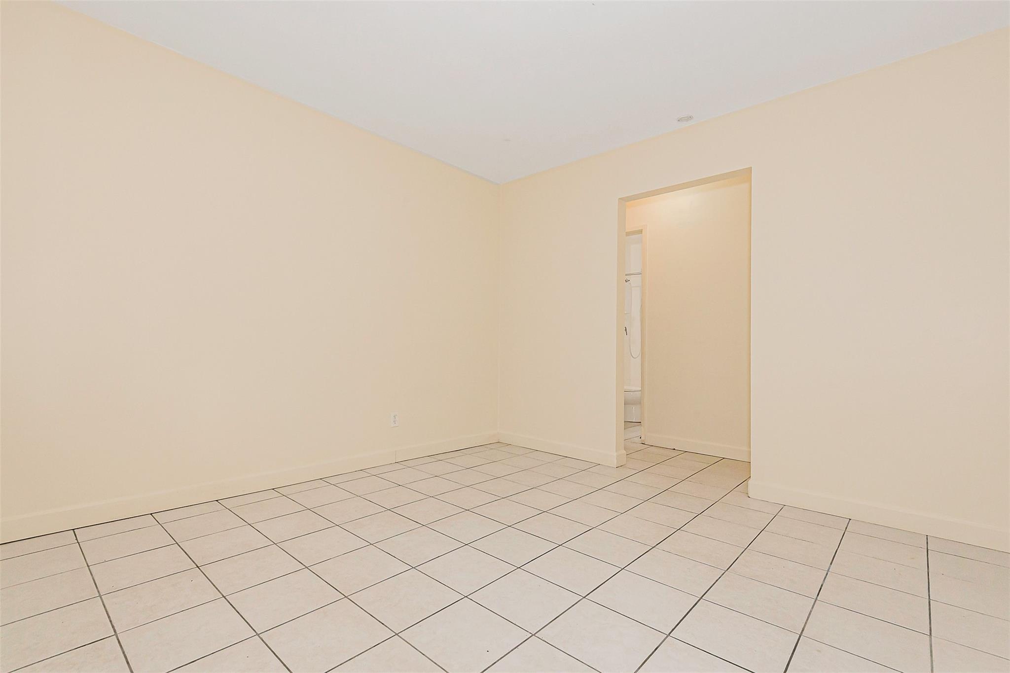 JOSEPHINE PARK 45-23 B - Residential Income