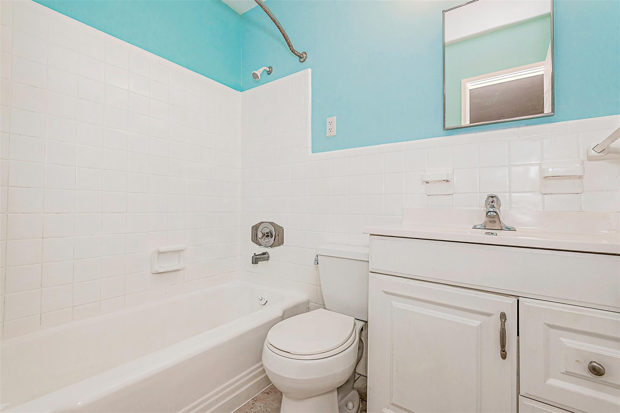 JOSEPHINE PARK 45-23 B - Residential Income