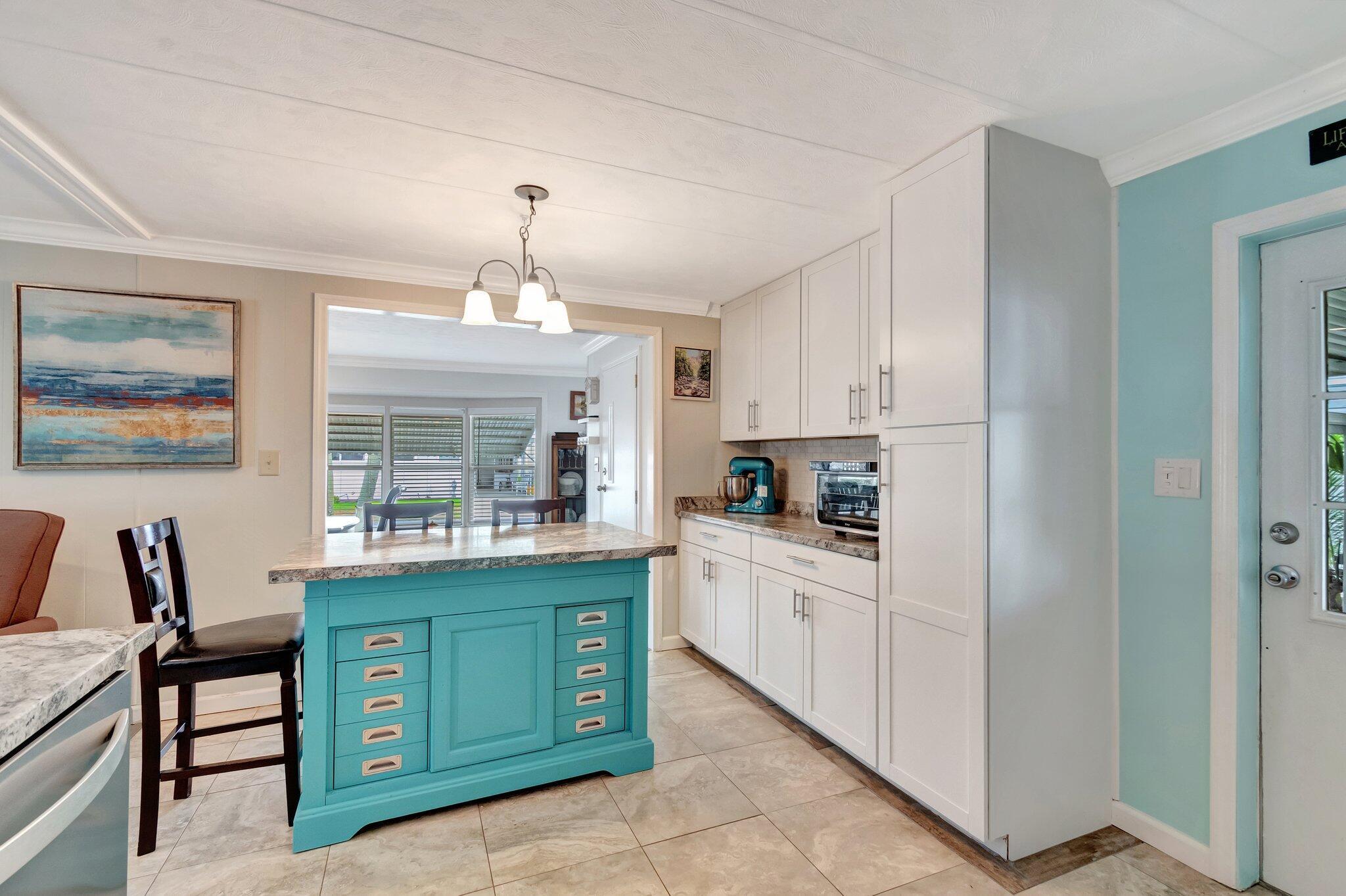 JAMAICA BAY MOBILE HOME C - Residential