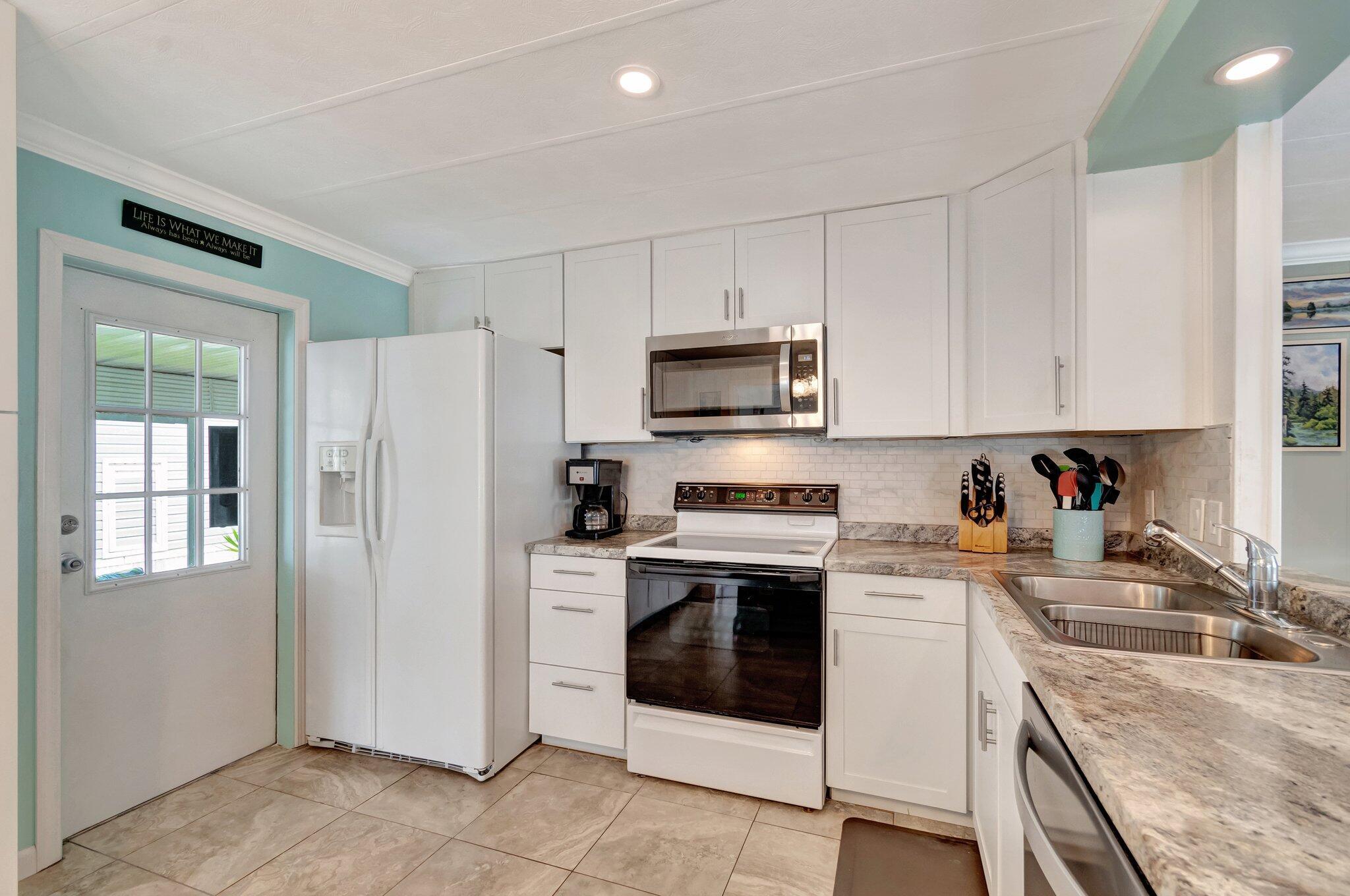 JAMAICA BAY MOBILE HOME C - Residential