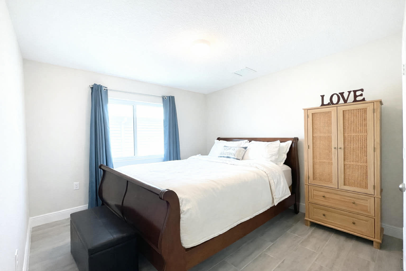 PALM VILLAGE RANCH - Residential