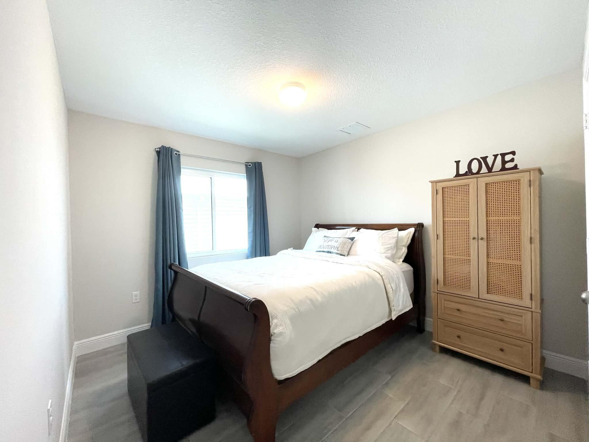 PALM VILLAGE RANCH - Residential