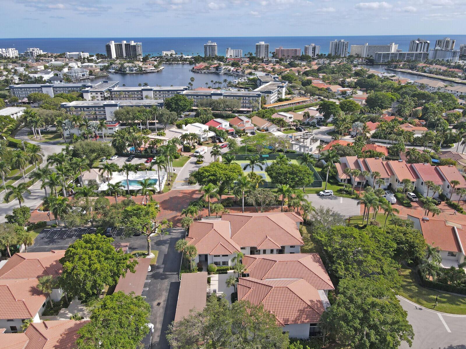 PELICAN POINTE CONDO - Residential