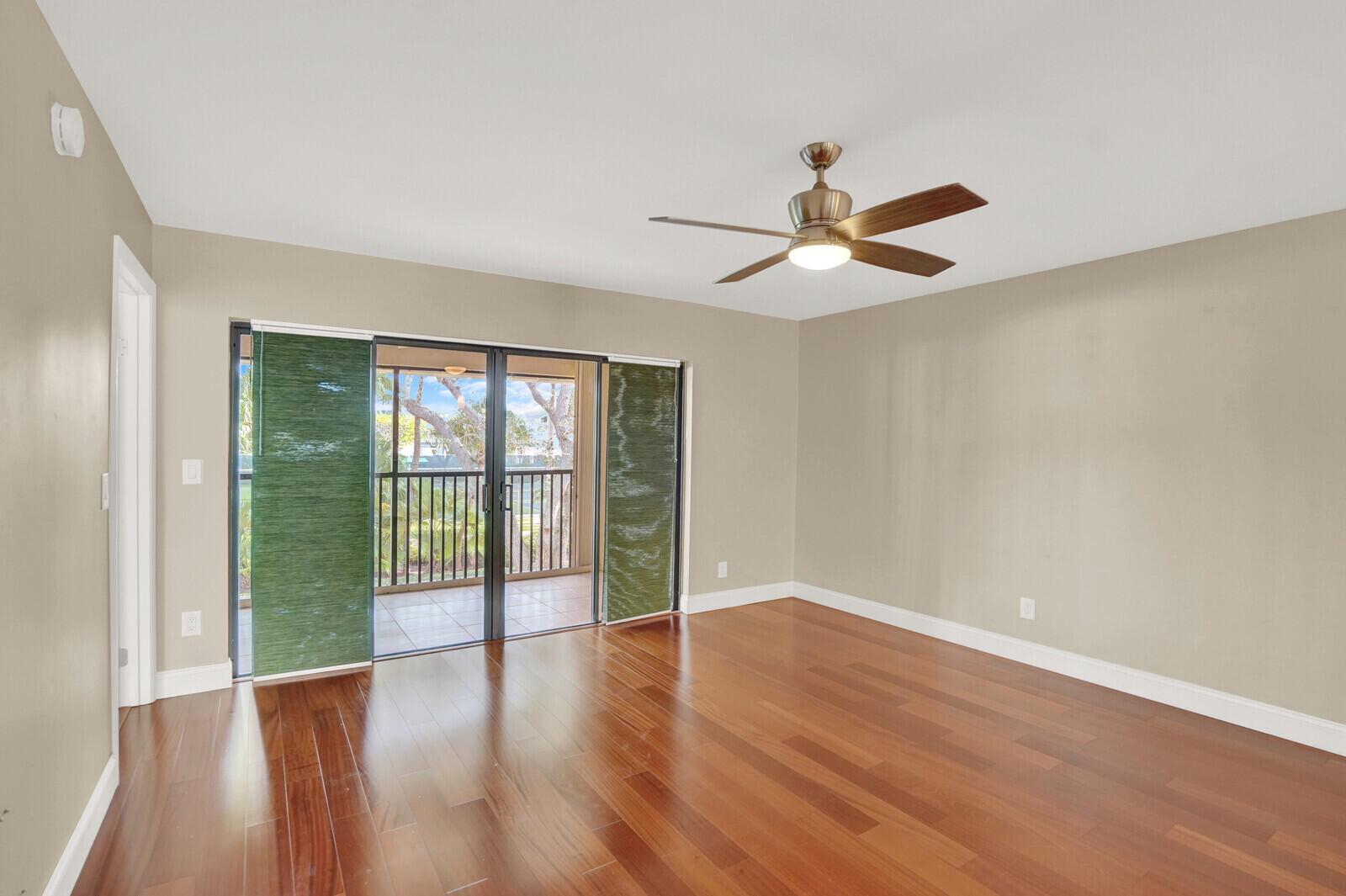 PELICAN POINTE CONDO - Residential