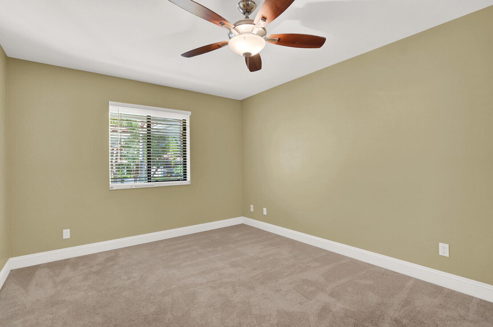 PELICAN POINTE CONDO - Residential