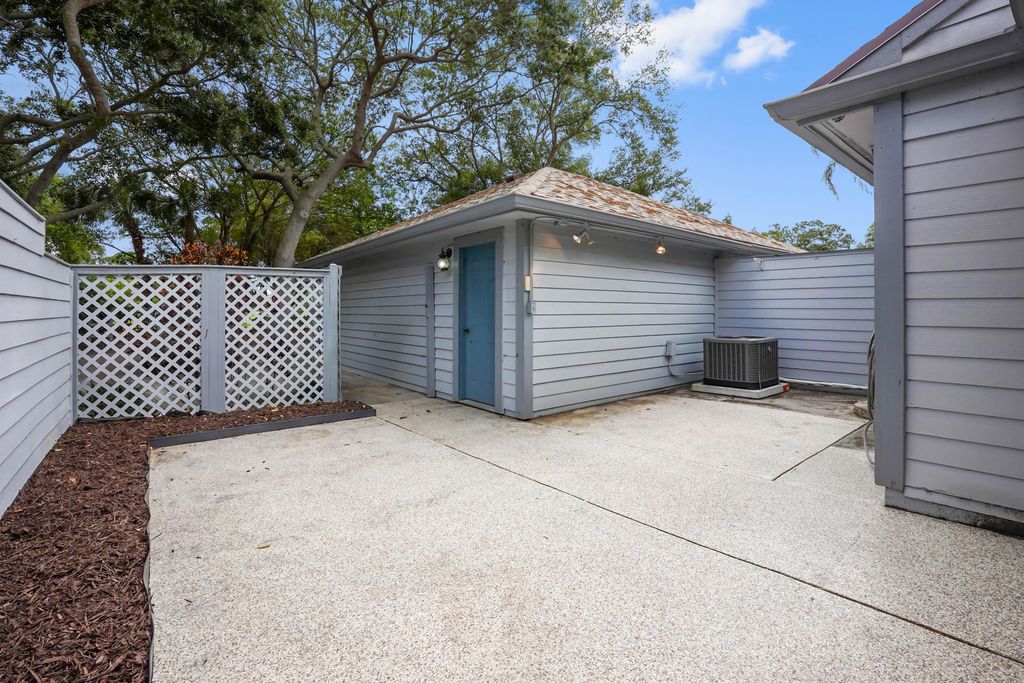 Photo of 6215 SE Georgetown Place, Hobe Sound, FL 33455 (MLS # B26024263)