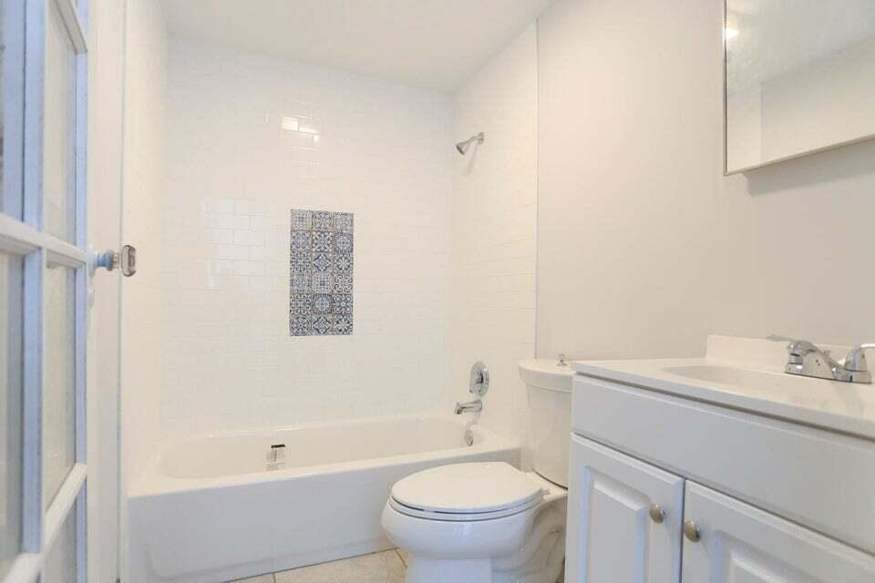 GARDENS THE - Residential Lease