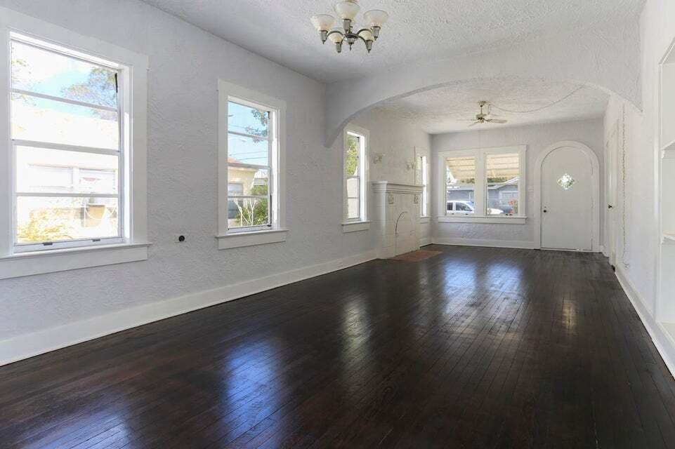 GARDENS THE - Residential Lease