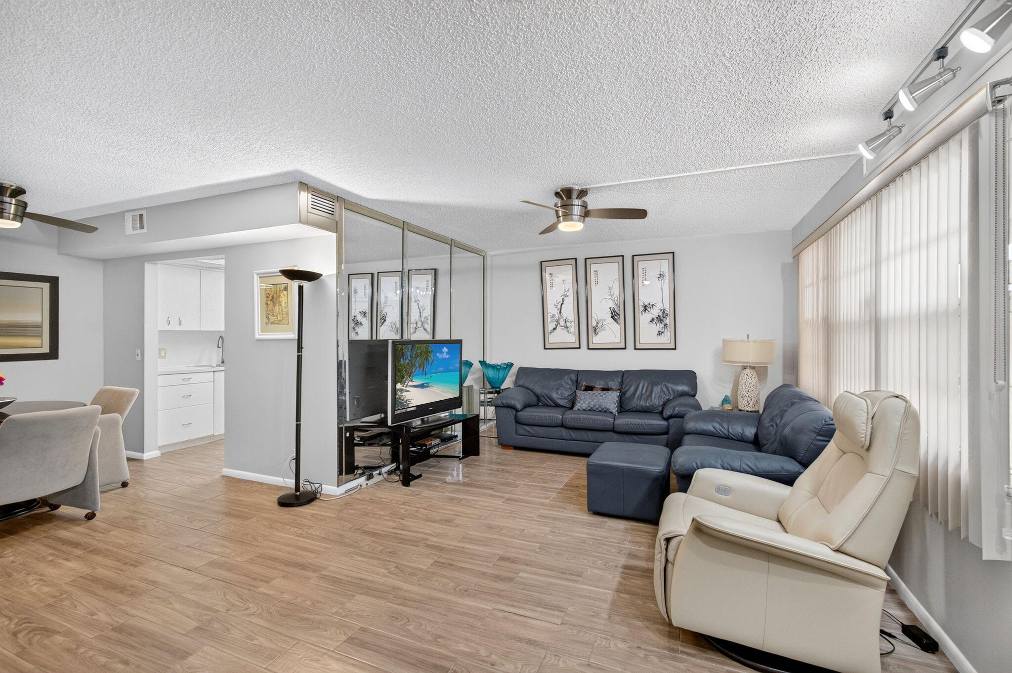 3030 Wolverton B