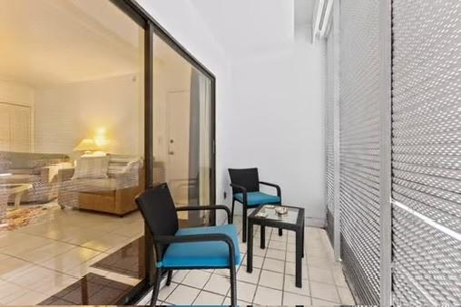 120 Cypress Club Dr 215
