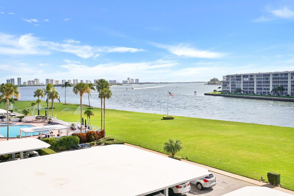 Photo of 123 Lakeshore Drive #442, North Palm Beach, FL 33408 (MLS # R10951924)