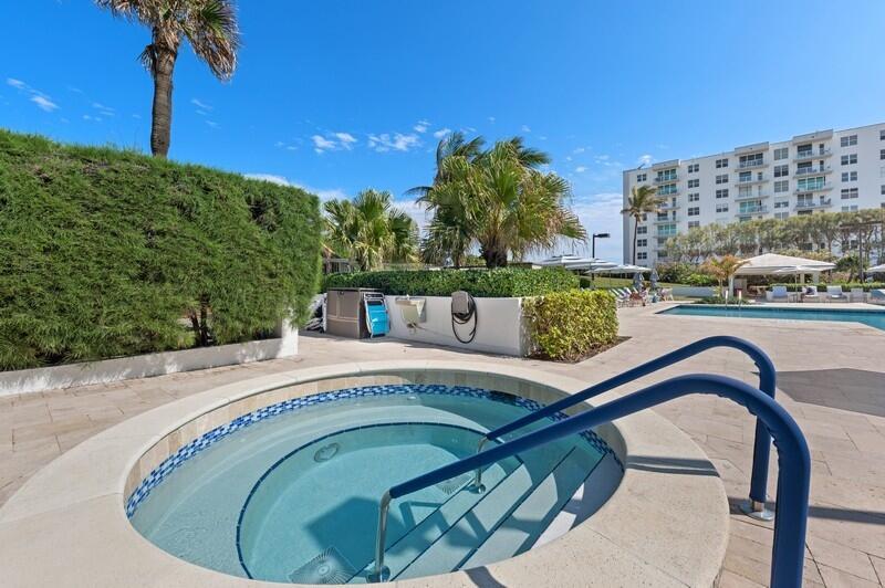 HALCYON OF PALM BEACH - Residential