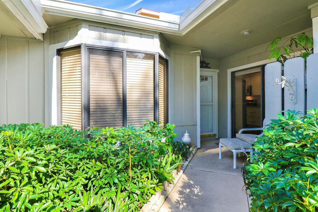 Photo of 12879 SE Berwick Court, Hobe Sound, FL 33455 (MLS # R10946956)