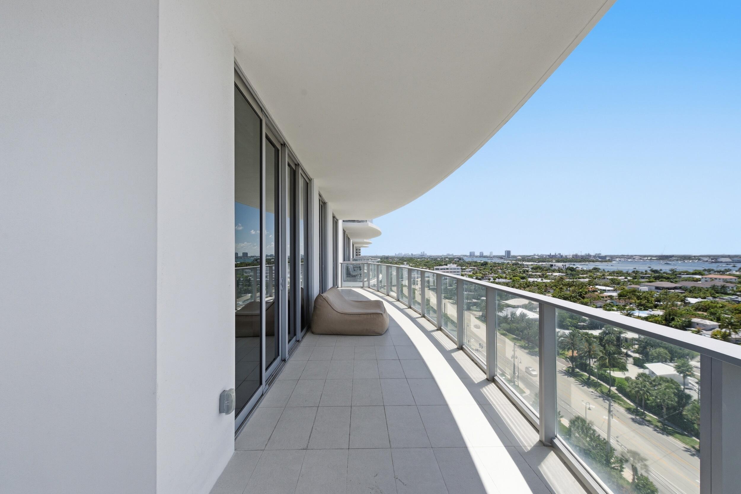 Amrit Ocean - Residential