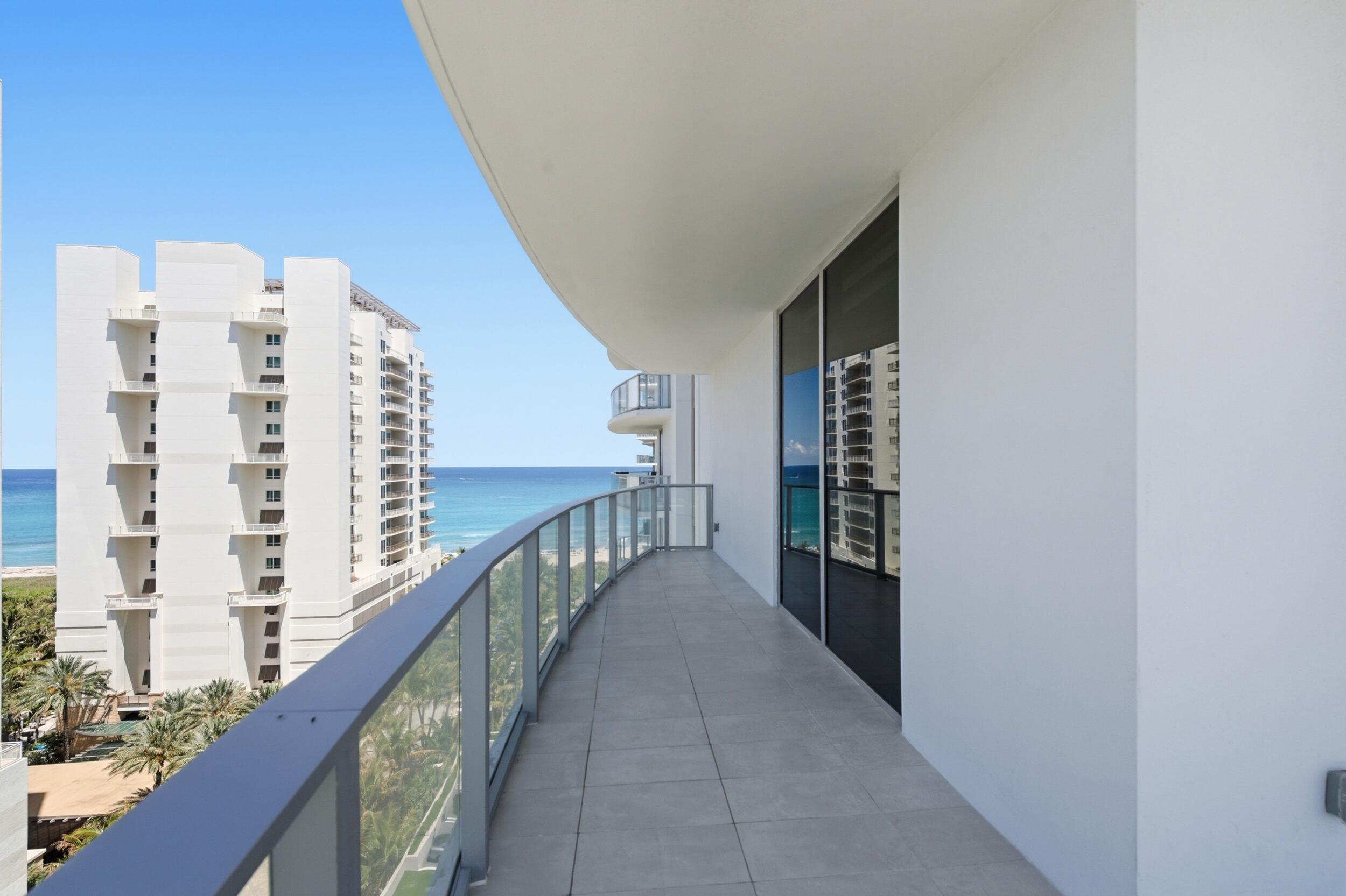 Amrit Ocean - Residential