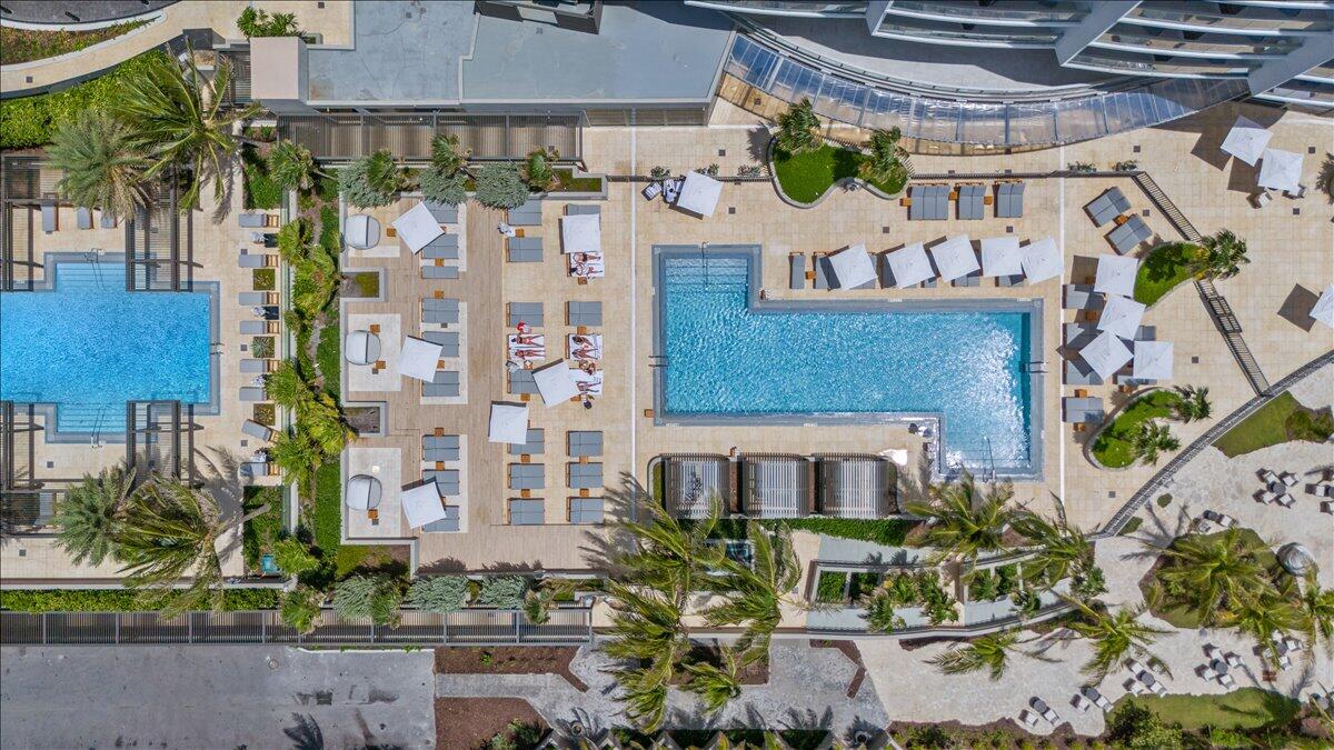 Amrit Ocean - Residential