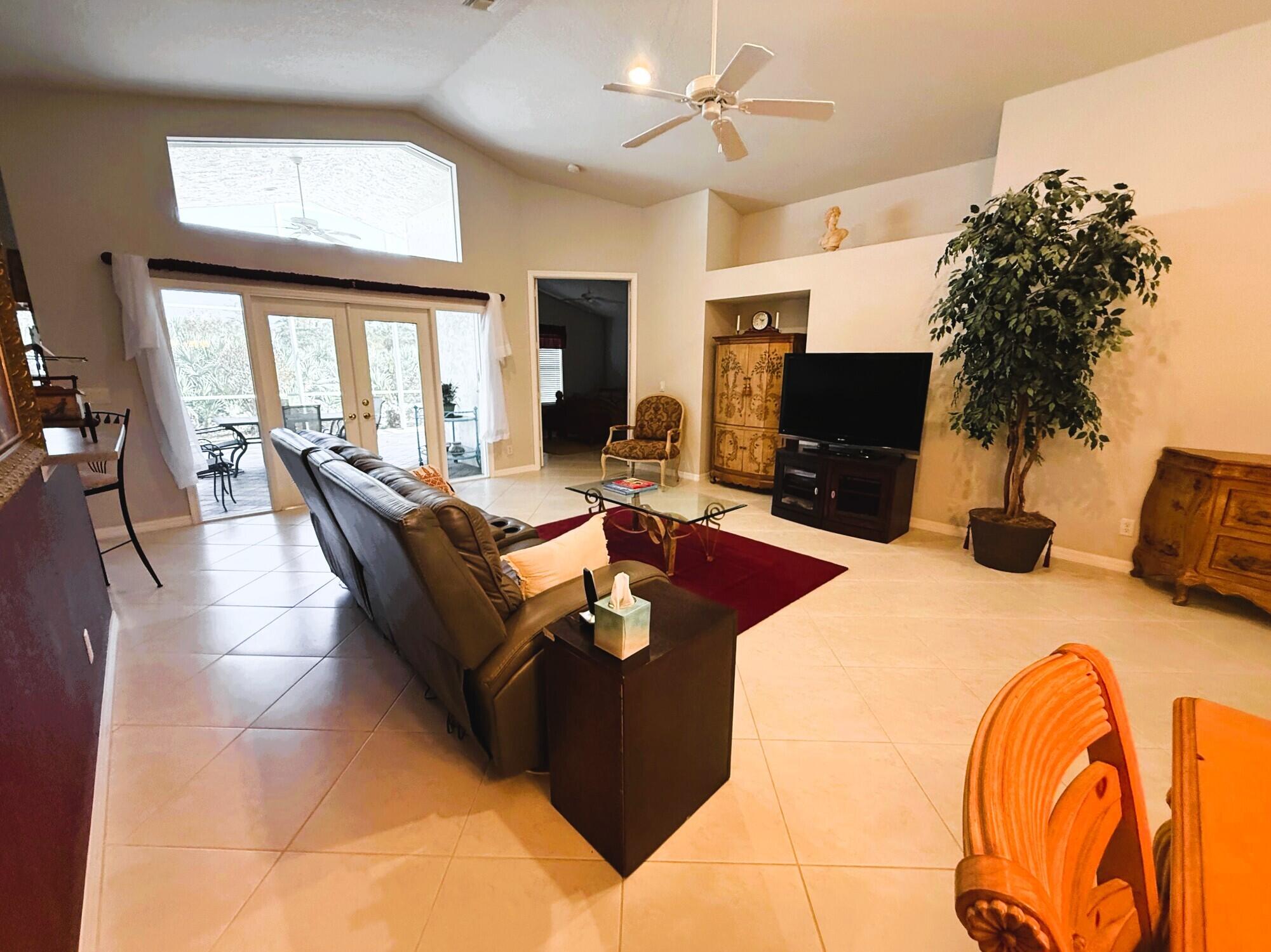 12503 SE Plandome Drive