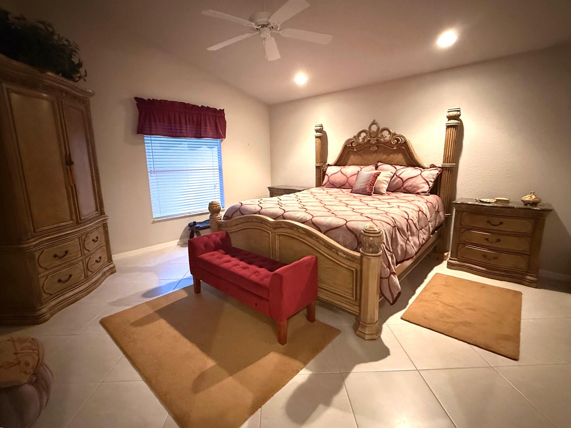 COTTAGES AT HOBE SOUND (a/k/a Banner Lake) - Residential