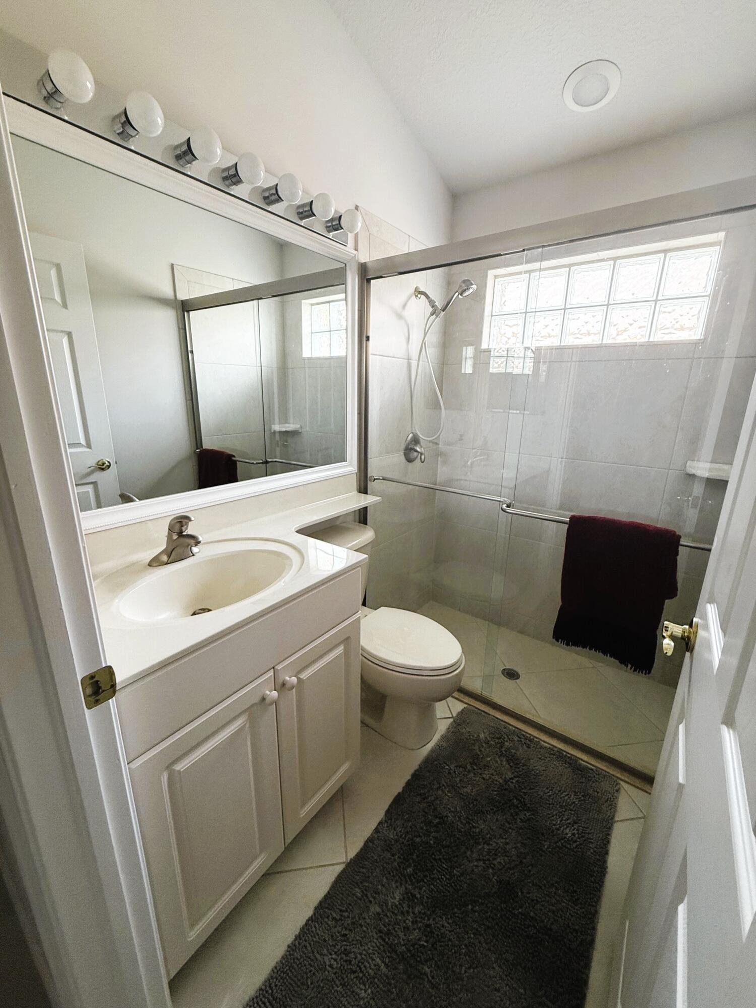 COTTAGES AT HOBE SOUND (a/k/a Banner Lake) - Residential