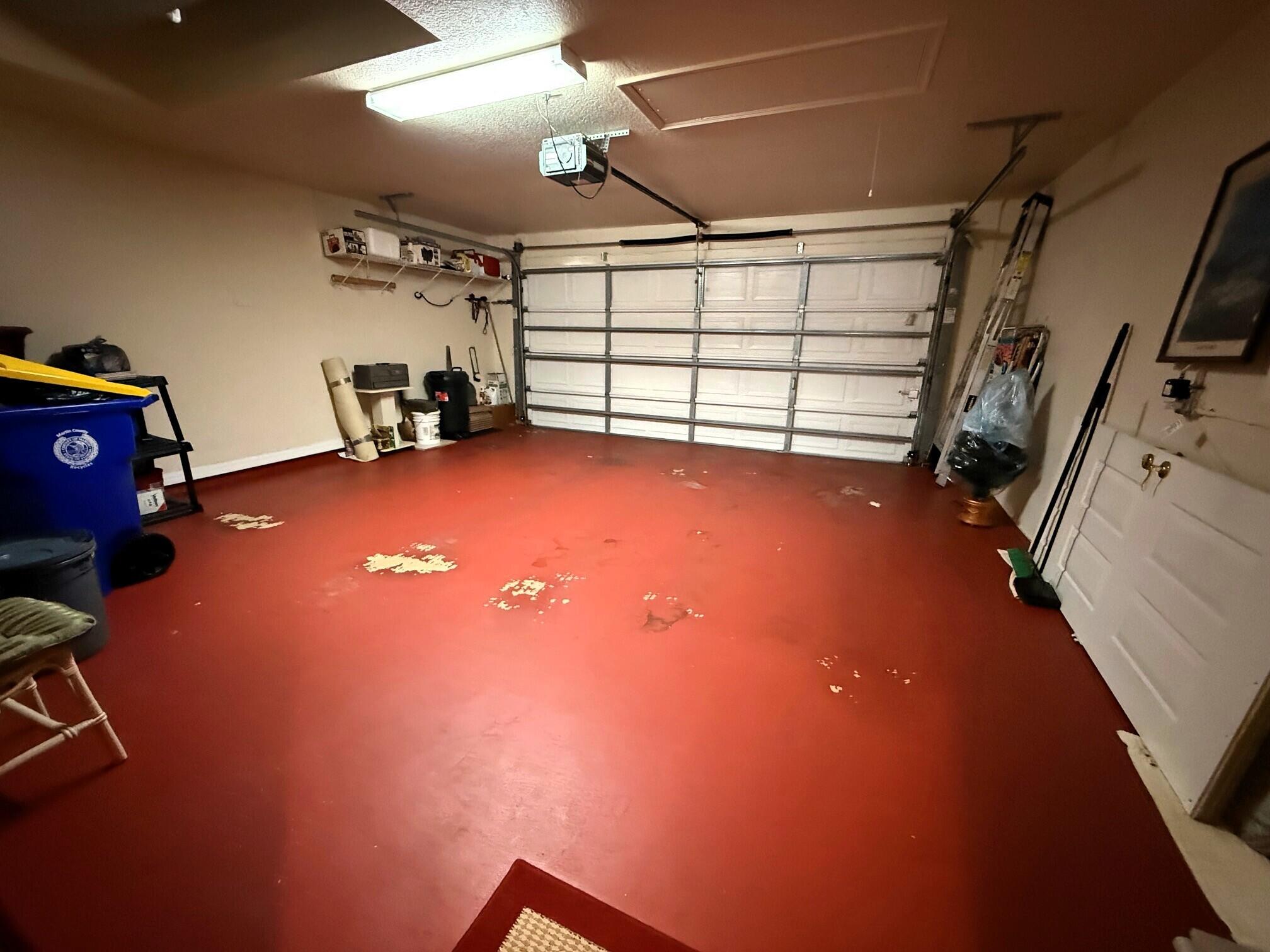 COTTAGES AT HOBE SOUND (a/k/a Banner Lake) - Residential