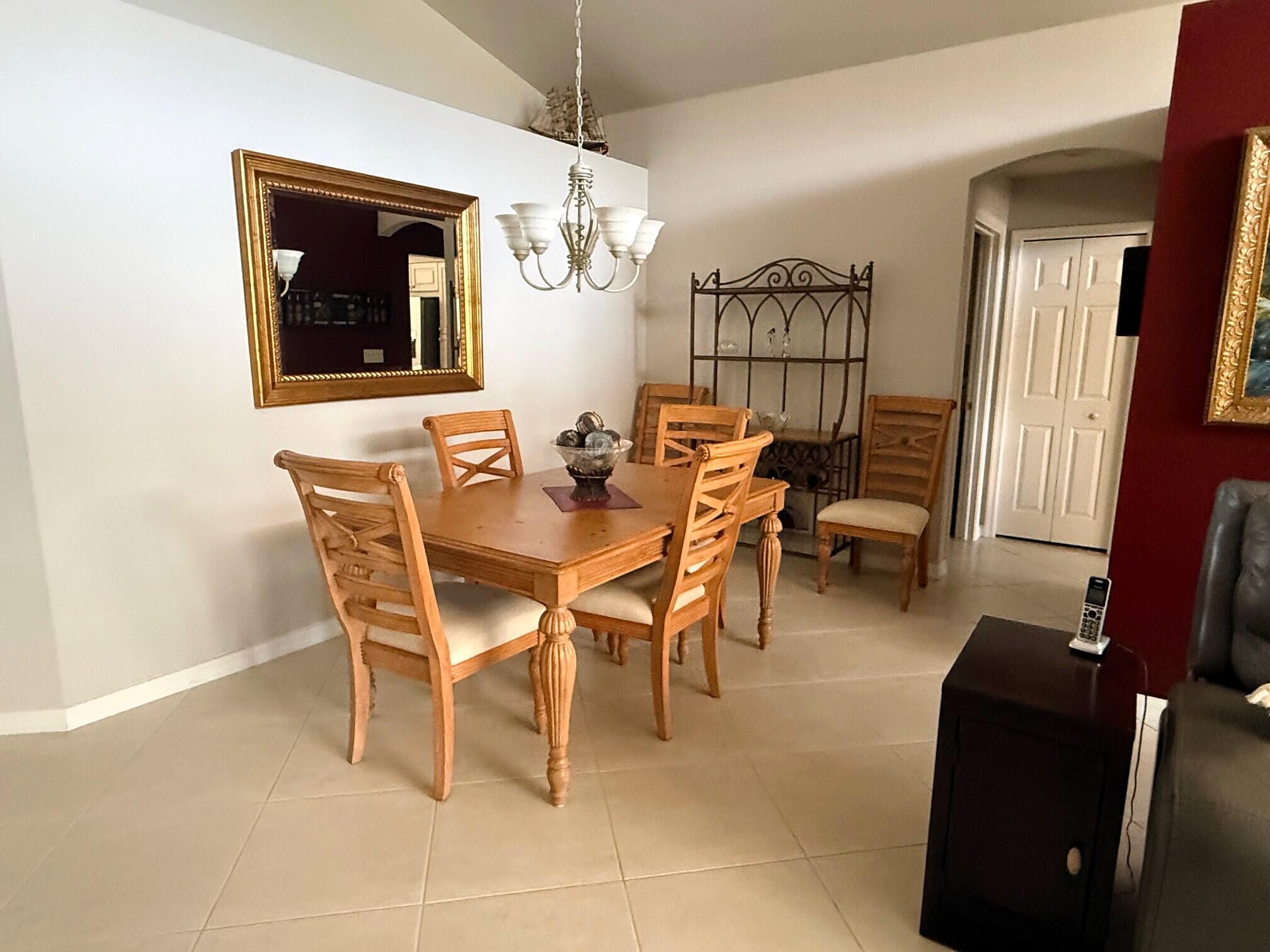 COTTAGES AT HOBE SOUND (a/k/a Banner Lake) - Residential