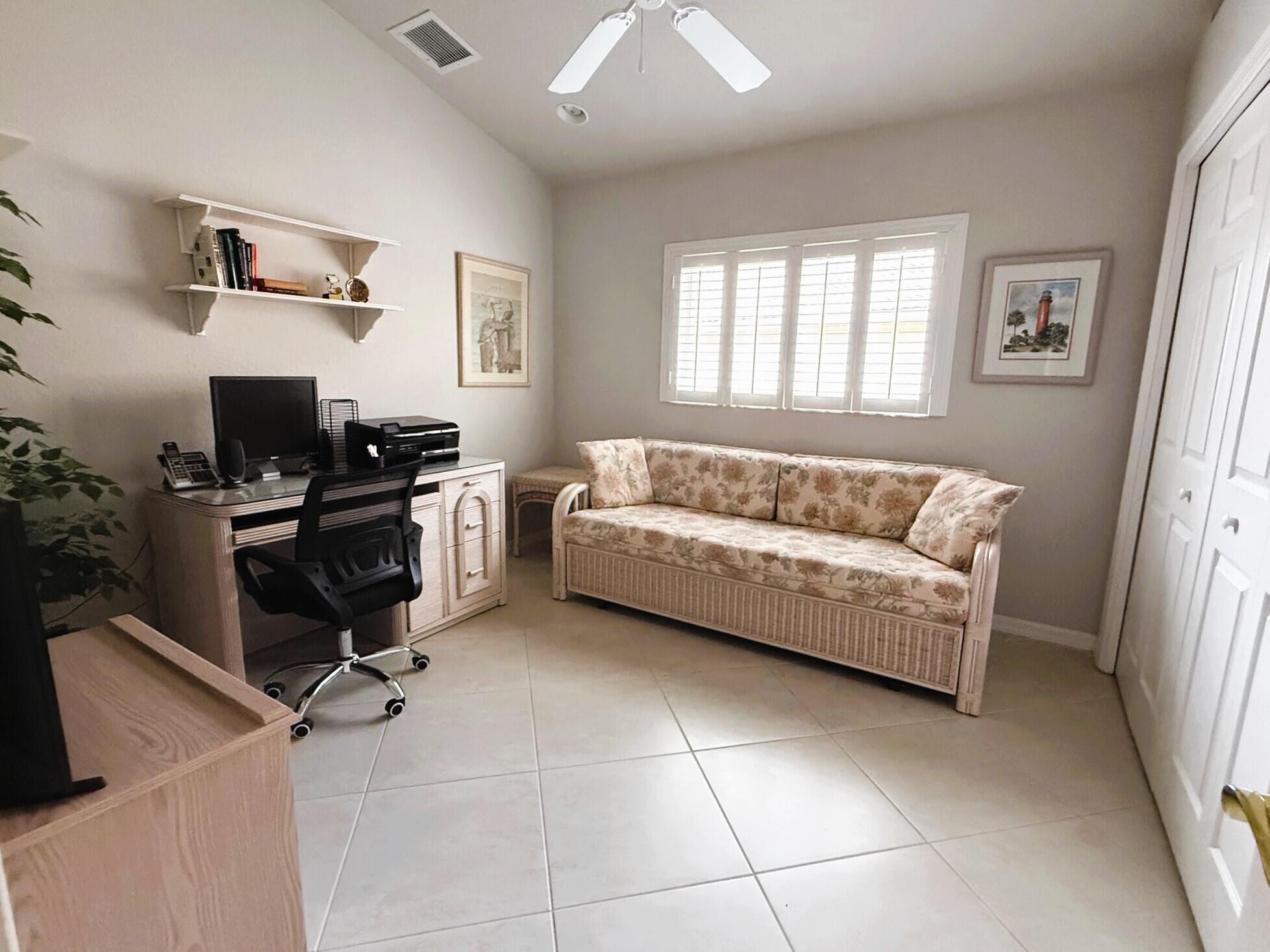 COTTAGES AT HOBE SOUND (a/k/a Banner Lake) - Residential